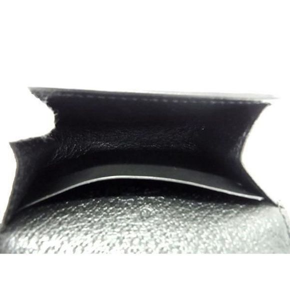 Gucci 645117 GG Marmont Leather Key Holder Airpods Case Airpods Case - Picture 3 of 4